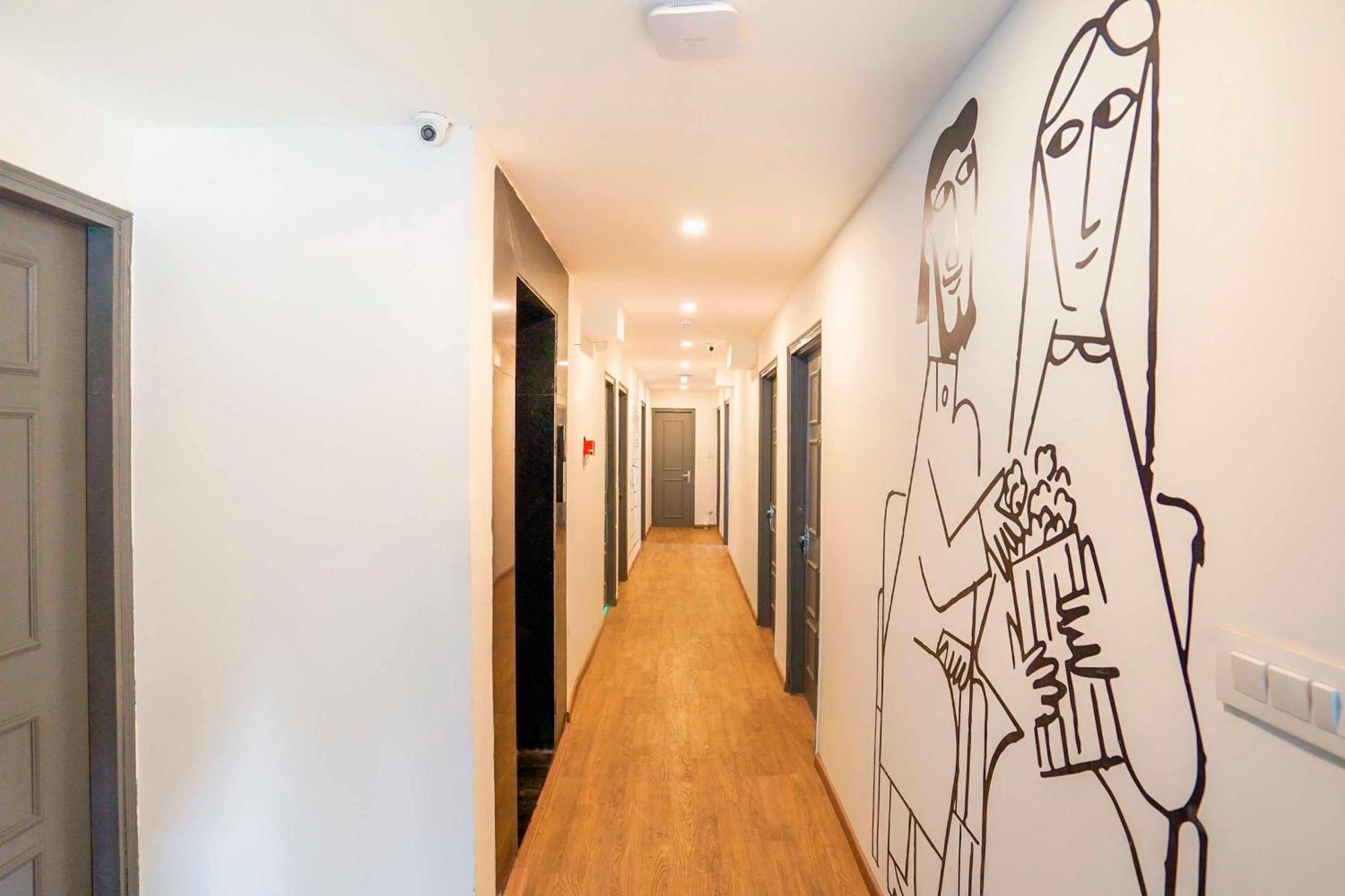 Super Townhouse O Hotel Aditya Residency Near Parthala Over Bridge Sector 121 Noida Indirapuram Kültér fotó